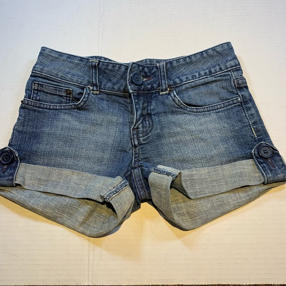 Sz. 00 SB Denim medium wash denim shorts